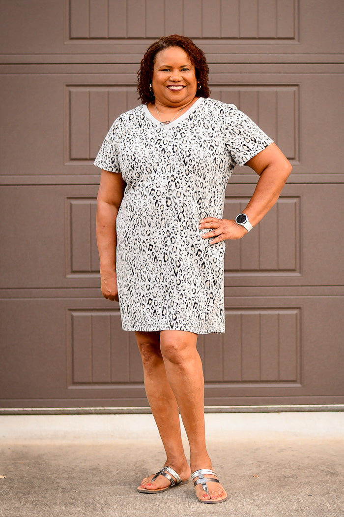 patterned t shirt dress Patch Pocket T-shirt - Expressive Floral Customize this stylish All 10 T-Shirt Dress Sewing Patterns